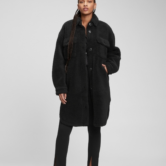 GAP Jackets & Blazers - Oversized sherpa shirt jacket